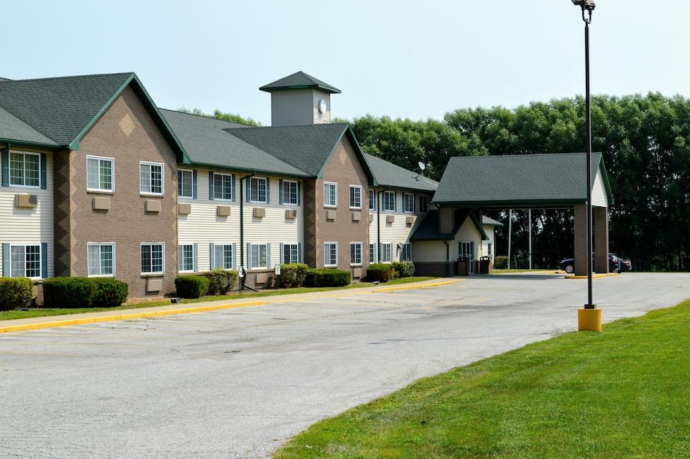 Colfax Inn By Marifah Exterior photo