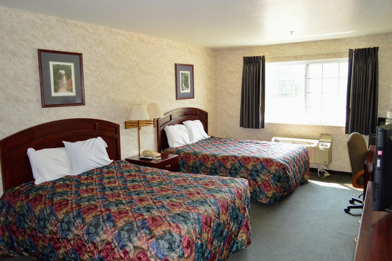 Colfax Inn By Marifah Exterior photo
